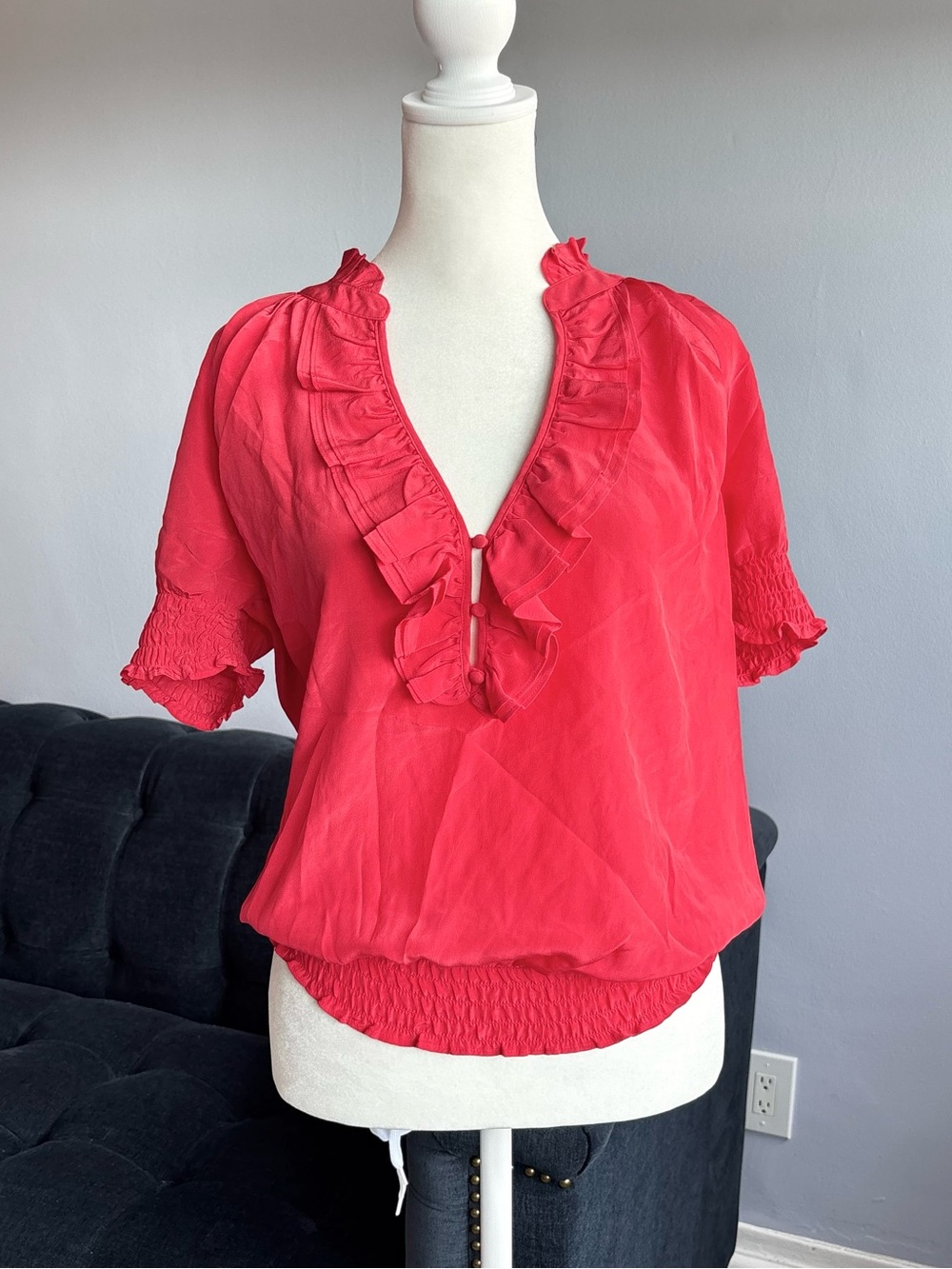 Joie 100% Silk Short Sleeve Smocked Waist Hem Flowy Ruffled Blouse